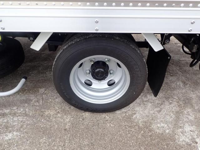 MITSUBISHI CANTER 2025 Image 31