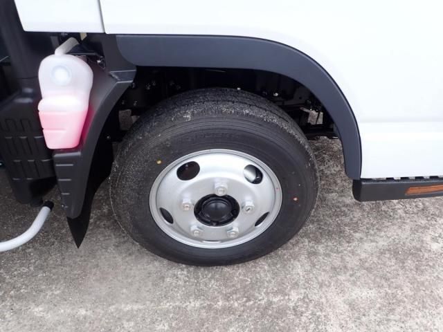 MITSUBISHI CANTER 2025 Image 31