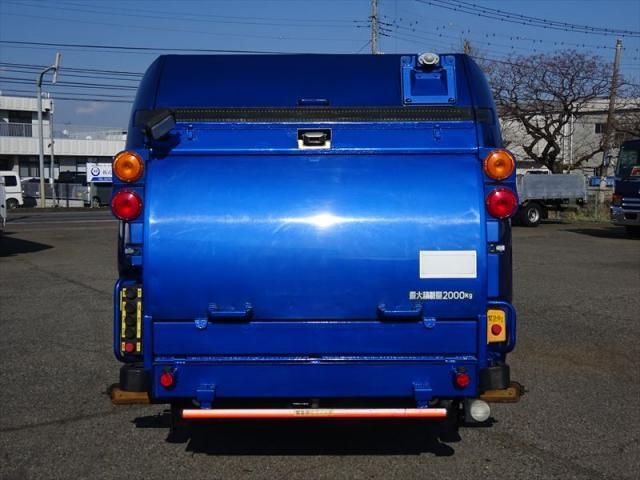 MITSUBISHI CANTER 2017 Image 31