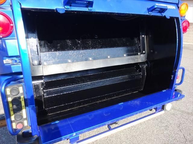 MITSUBISHI CANTER 2017 Image 31