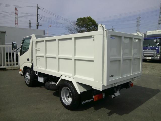 HINO DUTRO 2025 Image 31