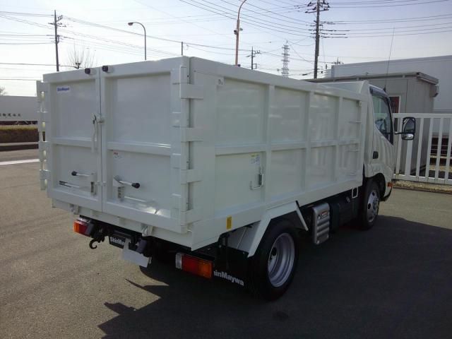 HINO DUTRO 2025 Image 31