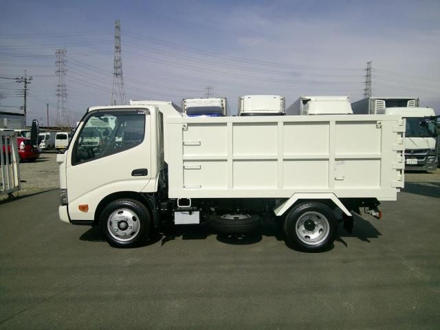 HINO DUTRO 2025 Image 31