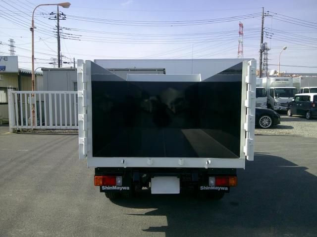 HINO DUTRO 2025 Image 31