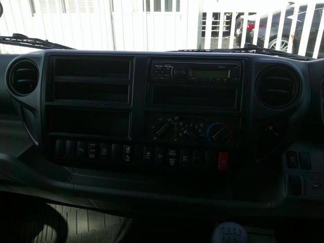 HINO DUTRO 2025 Image 31