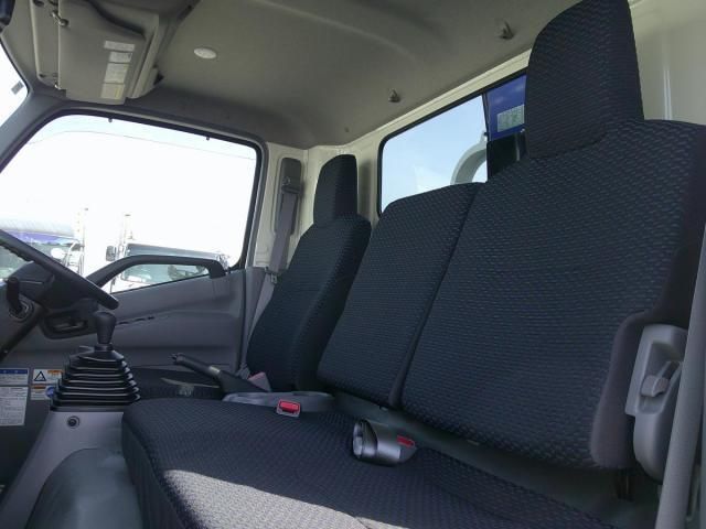 HINO DUTRO 2025 Image 31