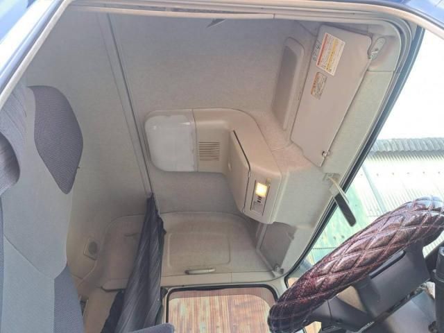 MITSUBISHI FUSOU SUPER GREAT 2017 Image 31