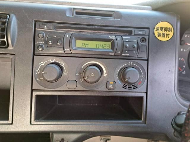 MITSUBISHI FUSOU SUPER GREAT 2017 Image 31