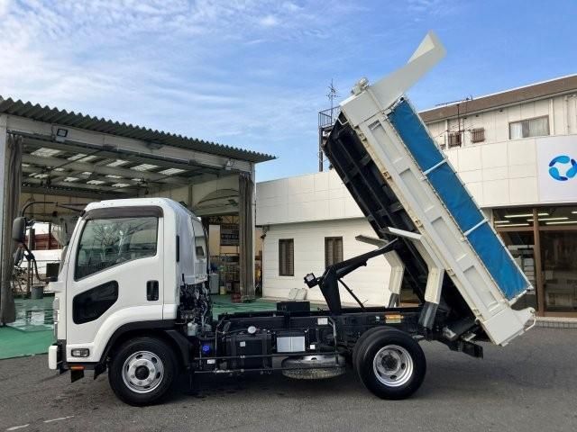 ISUZU FORWARD 2023 Image 31