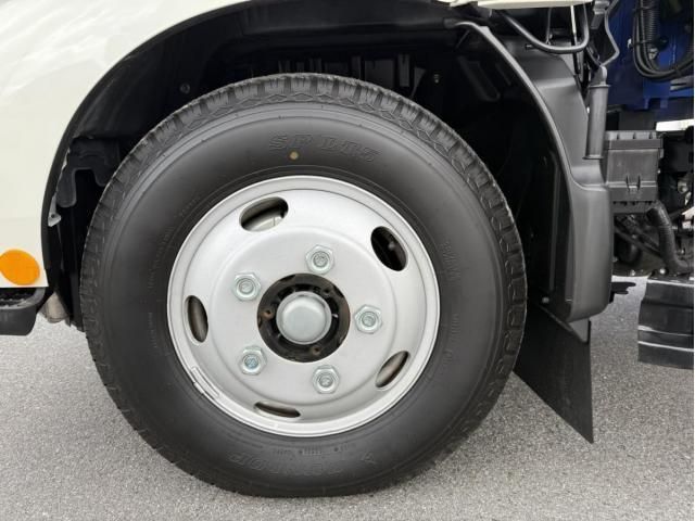 HINO DUTRO 2024 Image 31