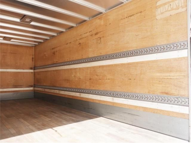 MITSUBISHI FUSOU FIGHTER 2015 Image 31