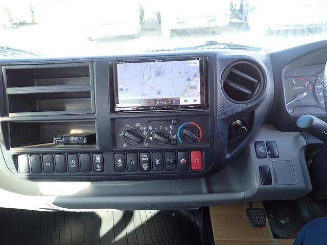 TOYOTA DYNA 2020 Image 31