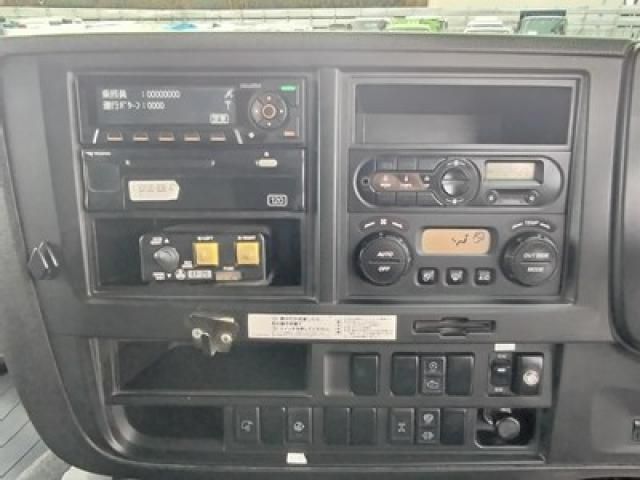 ISUZU GIGA 2018 Image 31