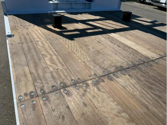 MITSUBISHI FUSOU SUPER GREAT 2013 Image 31