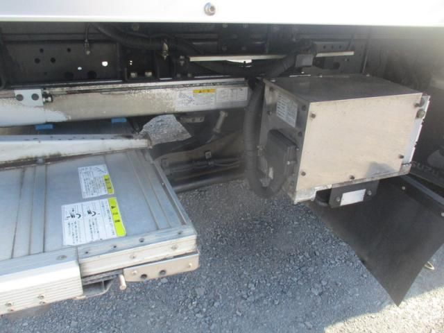 ISUZU FORWARD 2012 Image 31