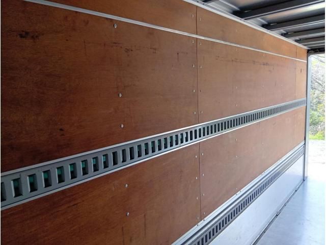 HINO DUTRO 2007 Image 31