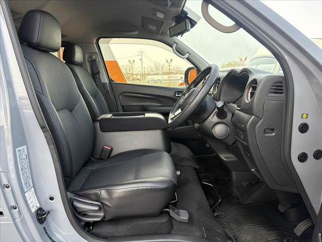 NISSAN CARAVAN VAN 4WD 2023 Image 31