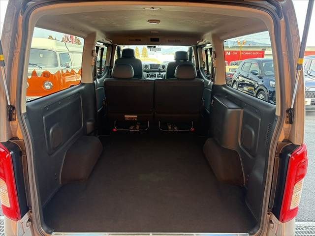 NISSAN CARAVAN VAN 4WD 2023 Image 31