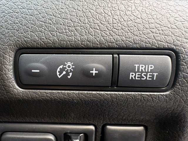 NISSAN CARAVAN VAN 4WD 2023 Image 31