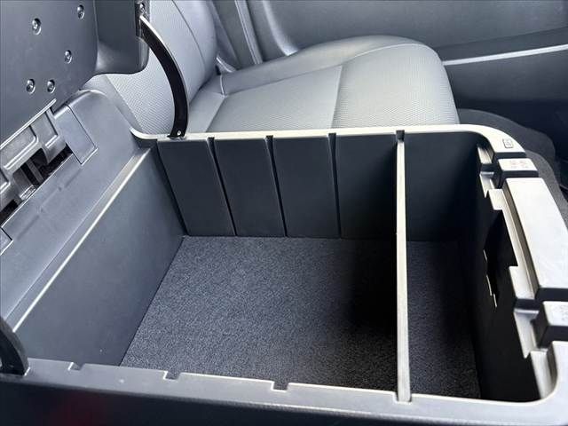 NISSAN CARAVAN VAN 4WD 2023 Image 31