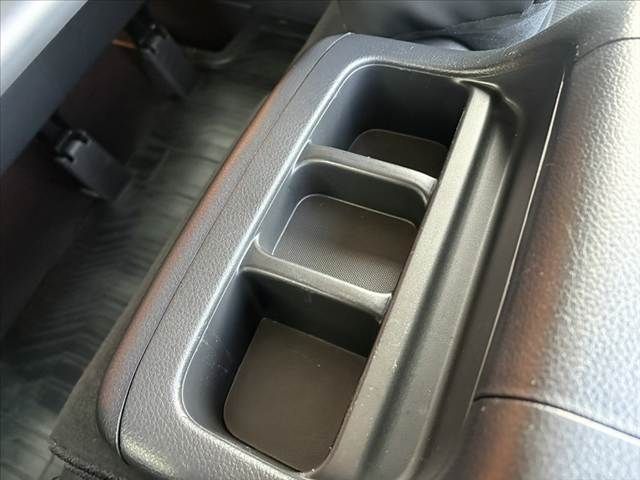 NISSAN CARAVAN VAN 4WD 2023 Image 31