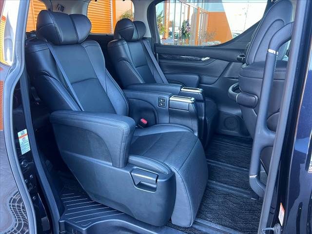 TOYOTA ALPHARD 2018 Image 31