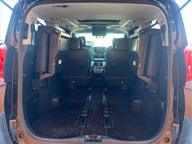 TOYOTA ALPHARD 2018 Image 31