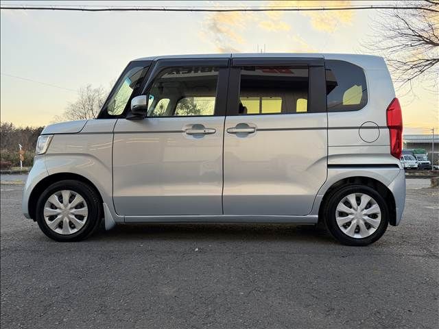 HONDA N BOX 2017 Image 31