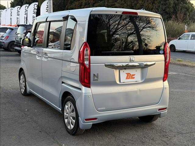 HONDA N BOX 2017 Image 31