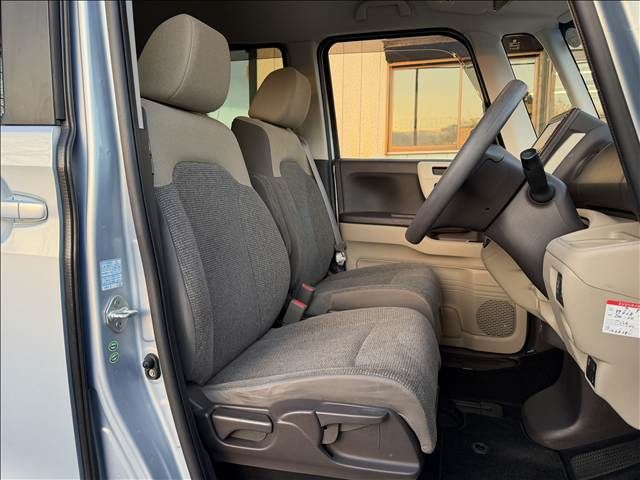 HONDA N BOX 2017 Image 31