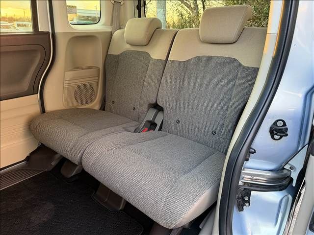 HONDA N BOX 2017 Image 31