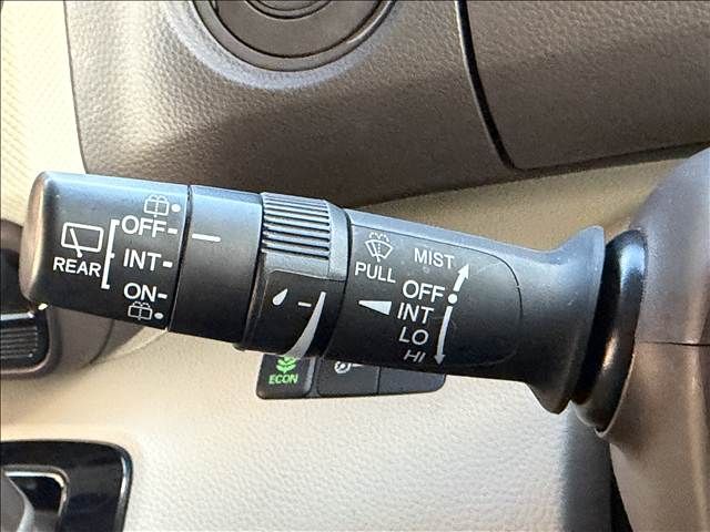 HONDA N BOX 2017 Image 31