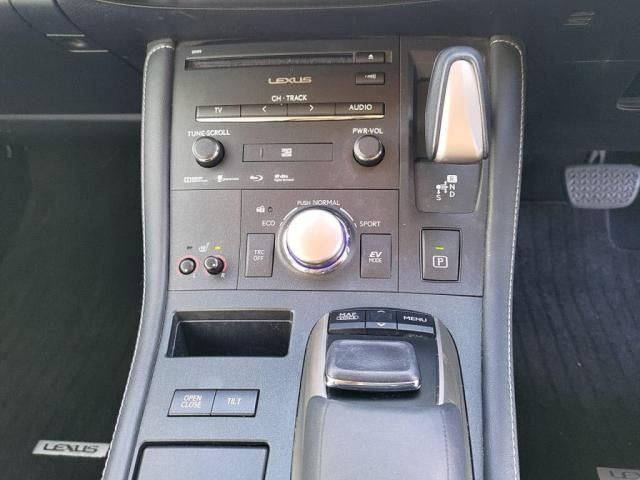 TOYOTA LEXUS CT200H 2016 Image 31