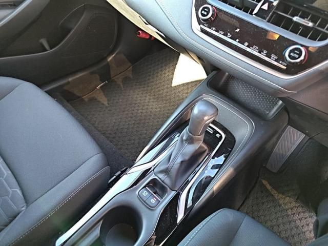 TOYOTA COROLLA SPORT HYBRID 2018 Image 31