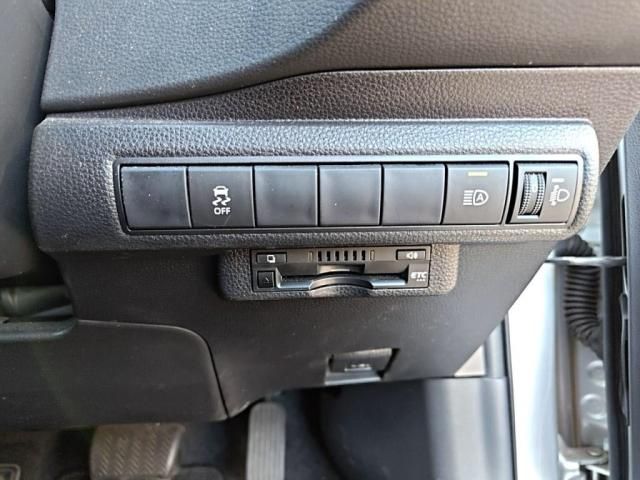 TOYOTA COROLLA SPORT HYBRID 2018 Image 31