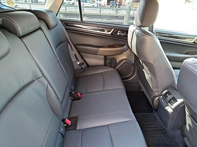 SUBARU LEGACY OUTBACK 2015 Image 31