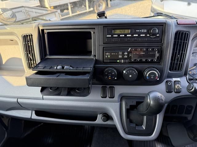 MITSUBISHI CANTER 2013 Image 31
