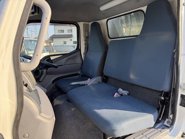 MITSUBISHI CANTER 2013 Image 31