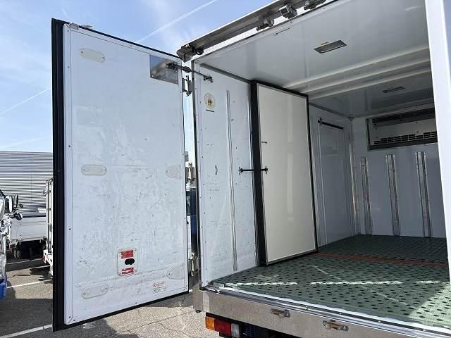 MITSUBISHI CANTER 2020 Image 31