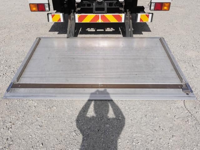 MITSUBISHI FUSOU FIGHTER 2015 Image 31