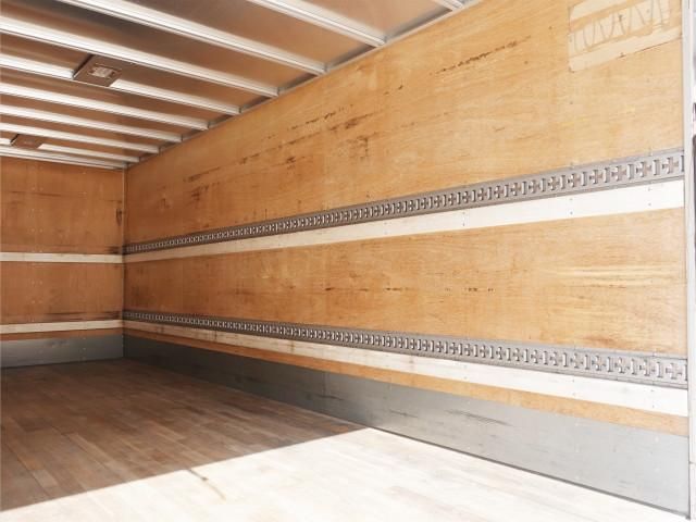 MITSUBISHI FUSOU FIGHTER 2015 Image 31