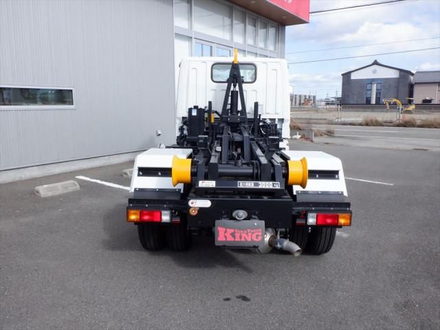 MITSUBISHI CANTER 2025 Image 31