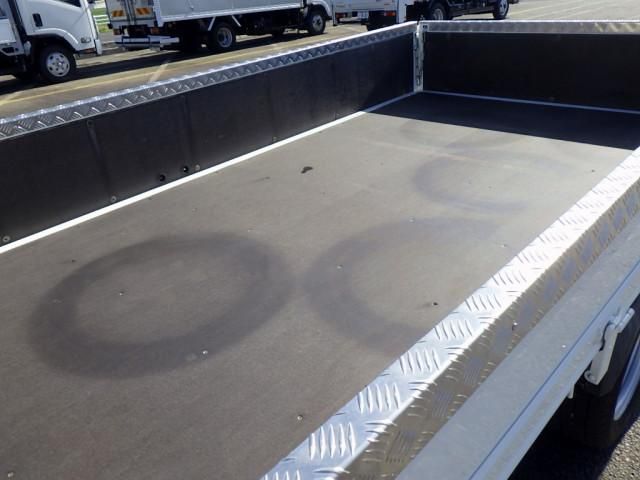 HINO DUTRO 2021 Image 31