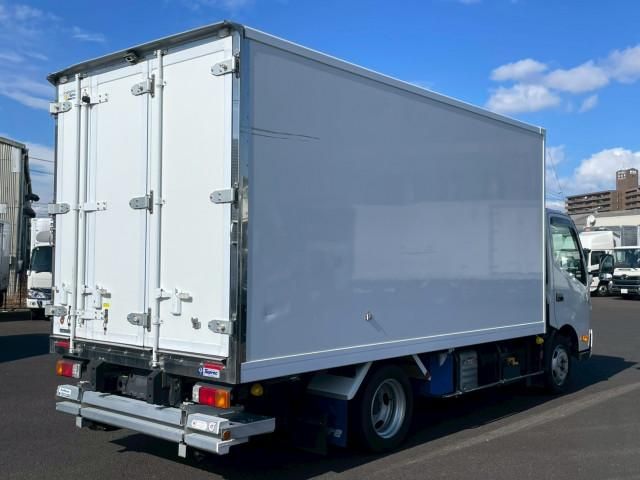 HINO DUTRO 2022 Image 31