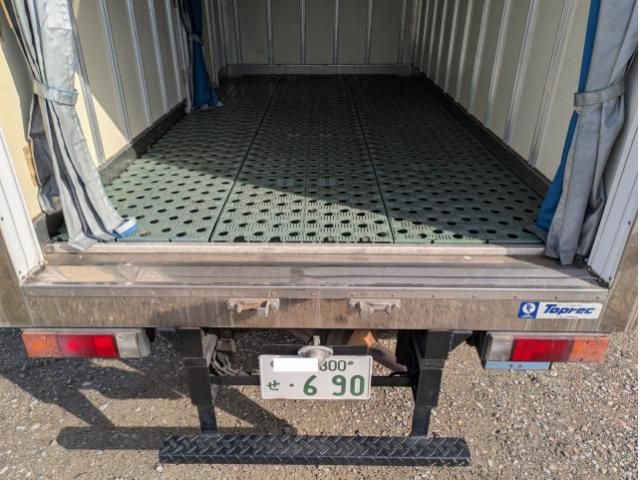 MITSUBISHI CANTER 2018 Image 31