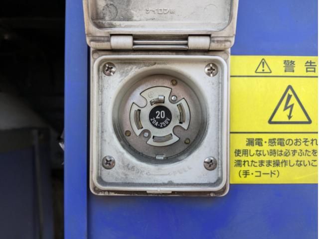 MITSUBISHI CANTER 2018 Image 31