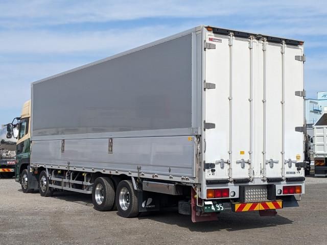 NISSAN DIESEL QUON 2017 Image 31