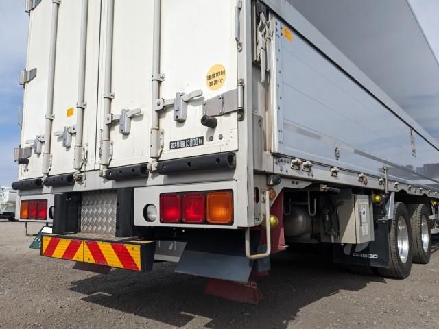 NISSAN DIESEL QUON 2017 Image 31