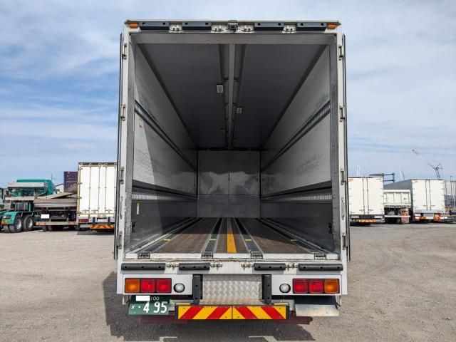 NISSAN DIESEL QUON 2017 Image 31