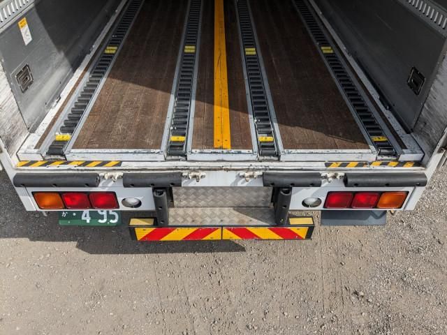 NISSAN DIESEL QUON 2017 Image 31